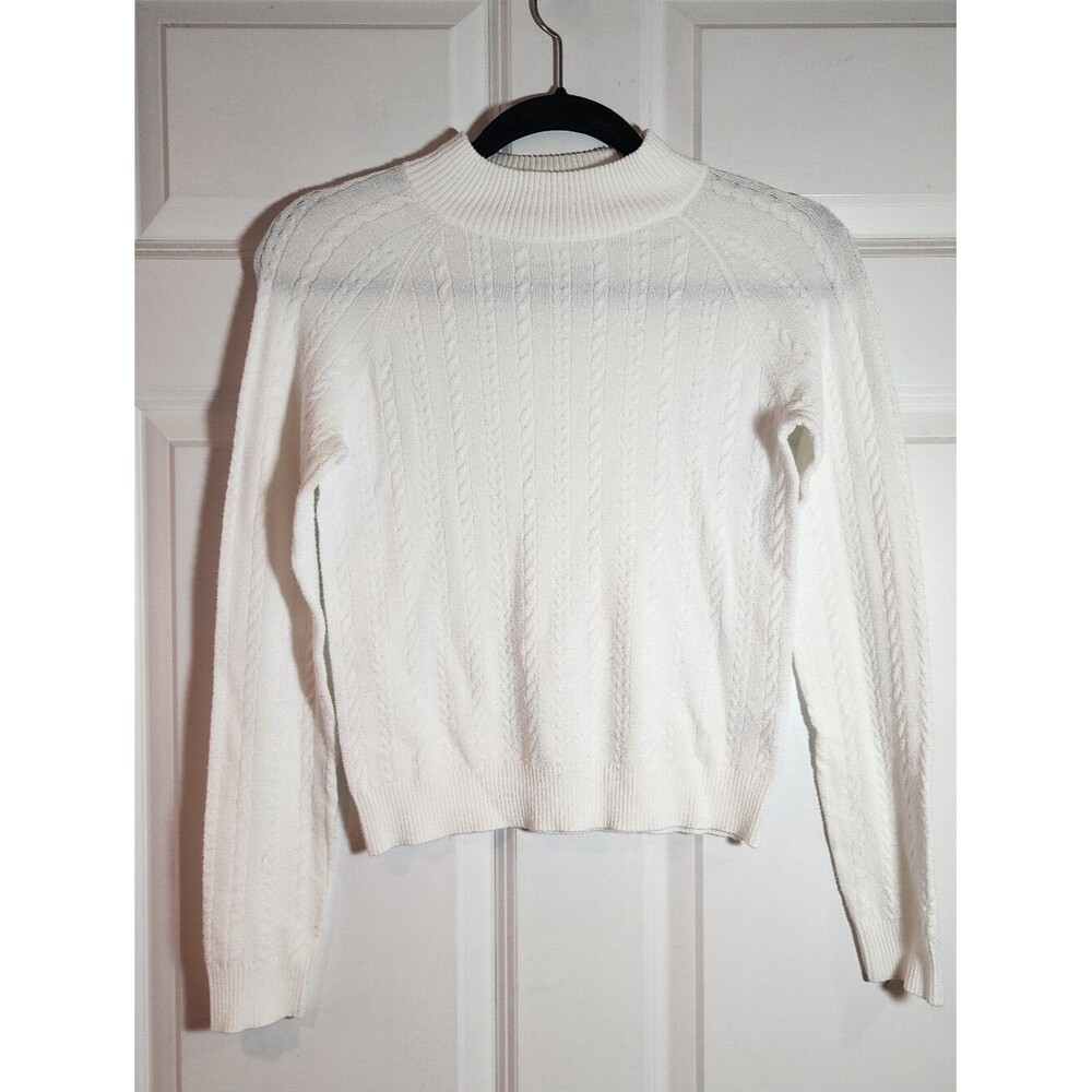 Hooked Up Classic Cable-Knit Crewneck Sweater - White M